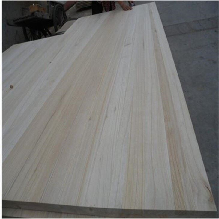 Vendite di legno di Paulonia